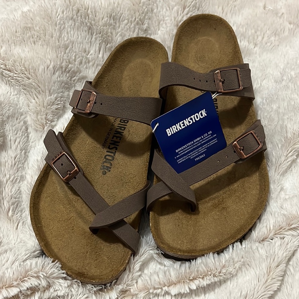 NWT 38 Birkenstocks.